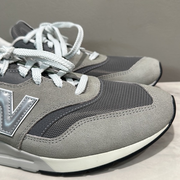 New Balance 997 Gray Size 13 (LIKE NEW) - Picture 3 of 14